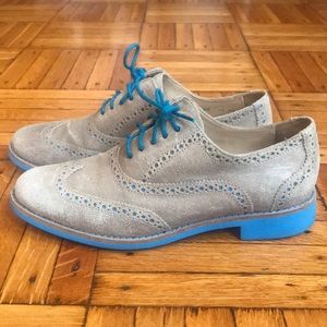 Suede brogues with great details, barely worn.